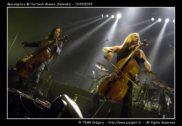 20090919-HartwallAreena-Apocalyptica-13-C.jpg