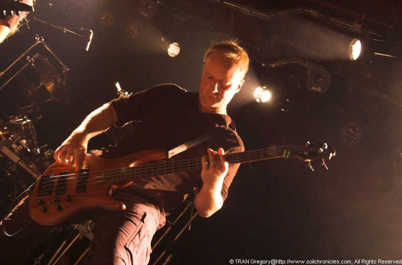 20060915-Maroquinerie-We_Cry_As_One-2.jpg
