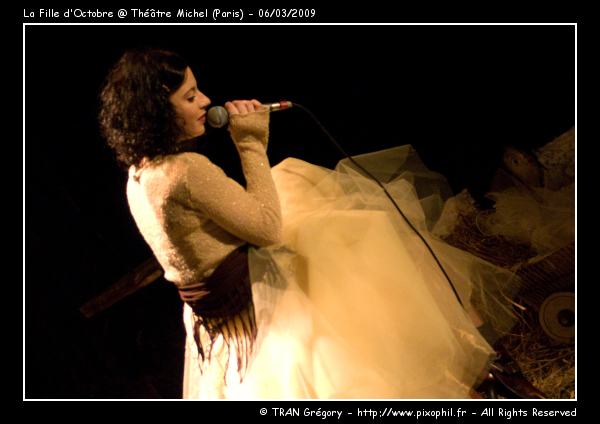 20090306-TheatreMichel-LaFilledOctobre-1-C