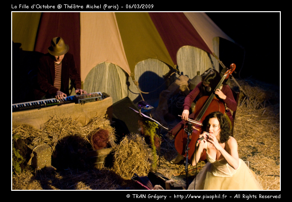 20090306-TheatreMichel-LaFilledOctobre-16-C