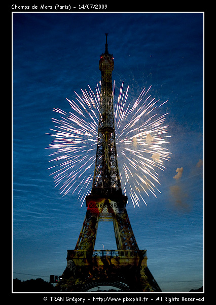 20090714-ChampsDeMars-Fireworks-Prev-2-C.jpg