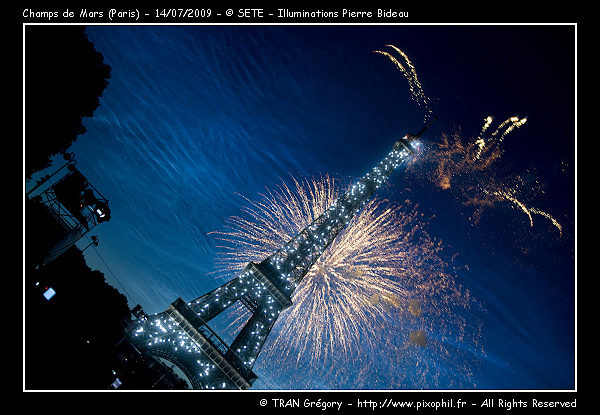 20090714-ChampsDeMars-Fireworks-Prev-4-C.jpg