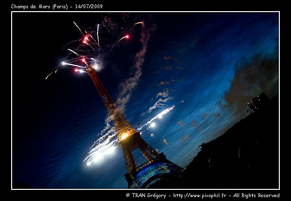 20090714-ChampsDeMars-Fireworks-Prev-5-C.jpg